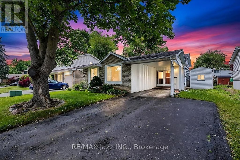 22 Deerpark Crescent, Clarington (bowmanville)