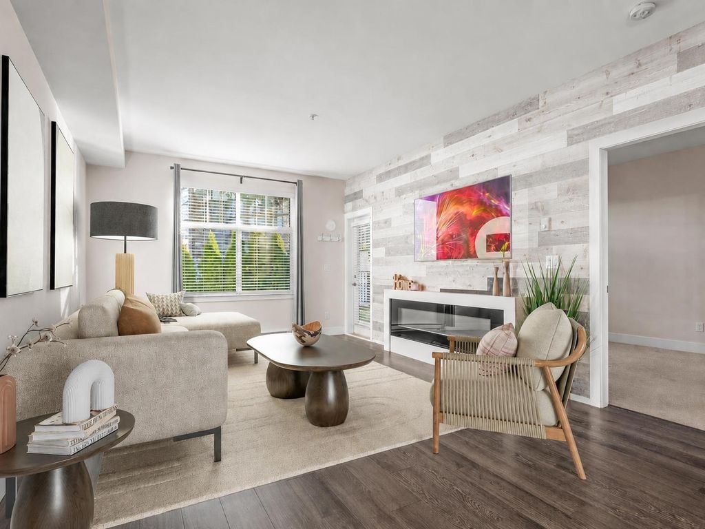 101 14605 Mcdougall Drive, Surrey