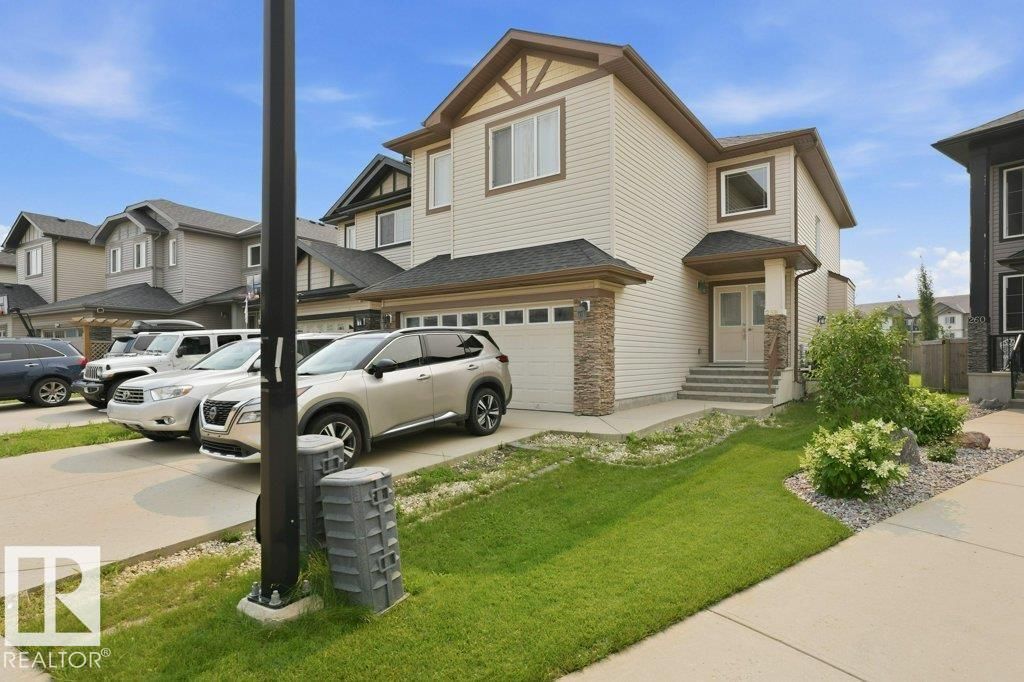 258 Albany Dr Nw, Edmonton