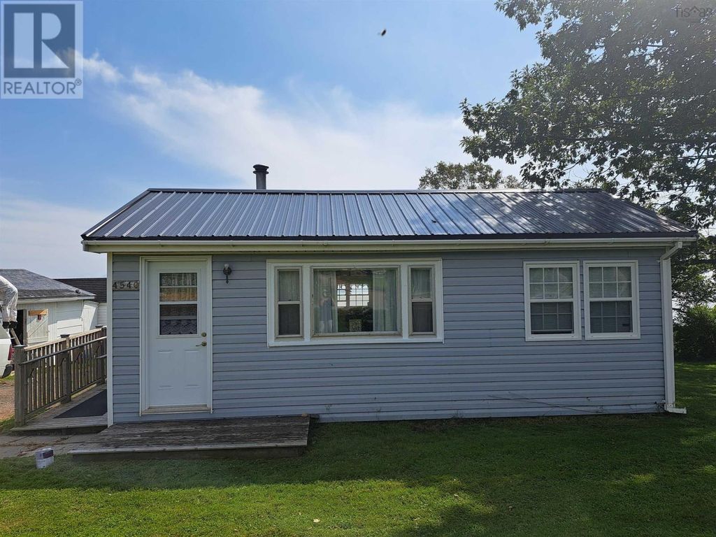 4540 Highway 2, Upper Economy