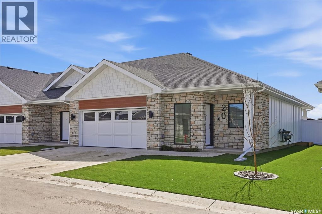 20 720 Brighton Boulevard, Saskatoon