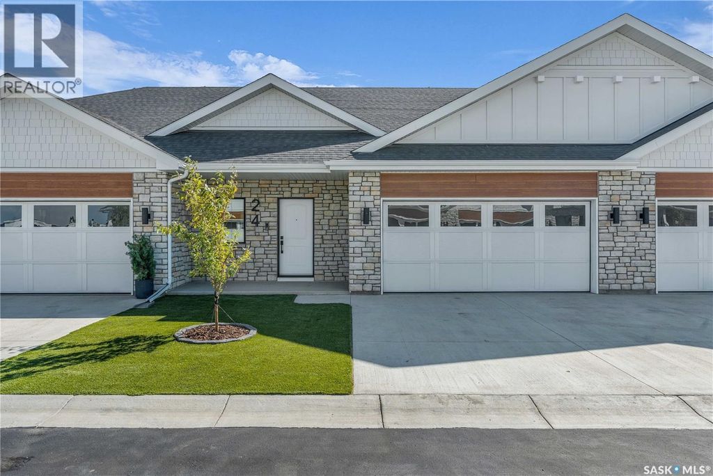 10 720 Brighton Boulevard, Saskatoon