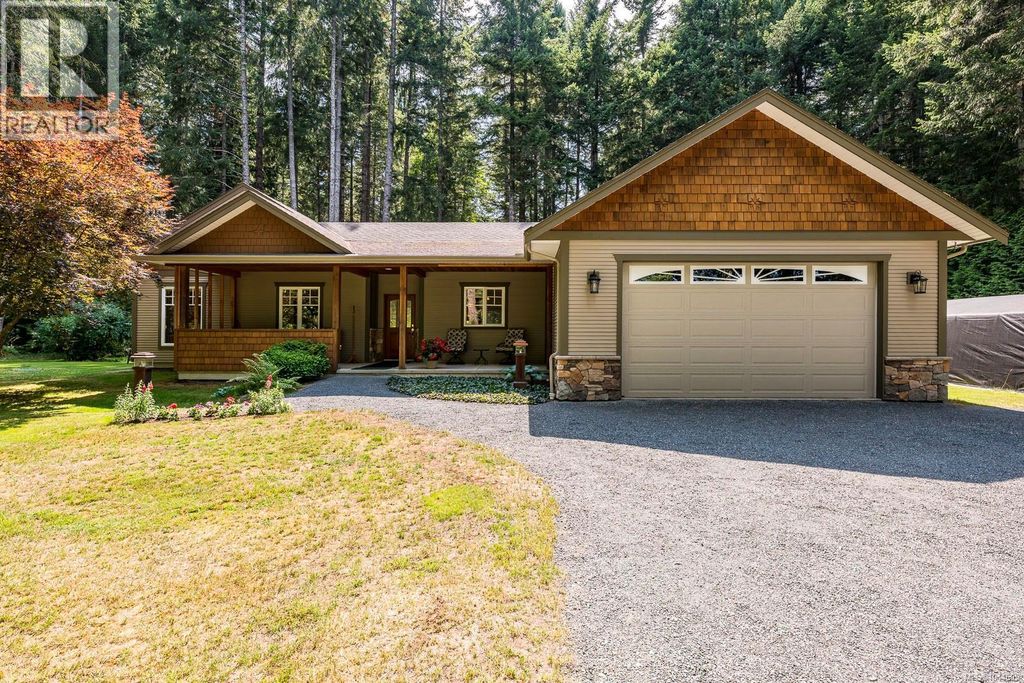 307 Bates Dr, Fanny Bay
