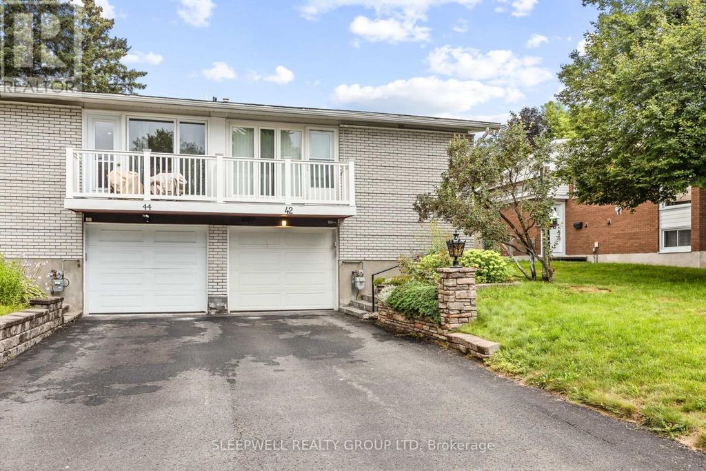 42 Charkay Street, Ottawa