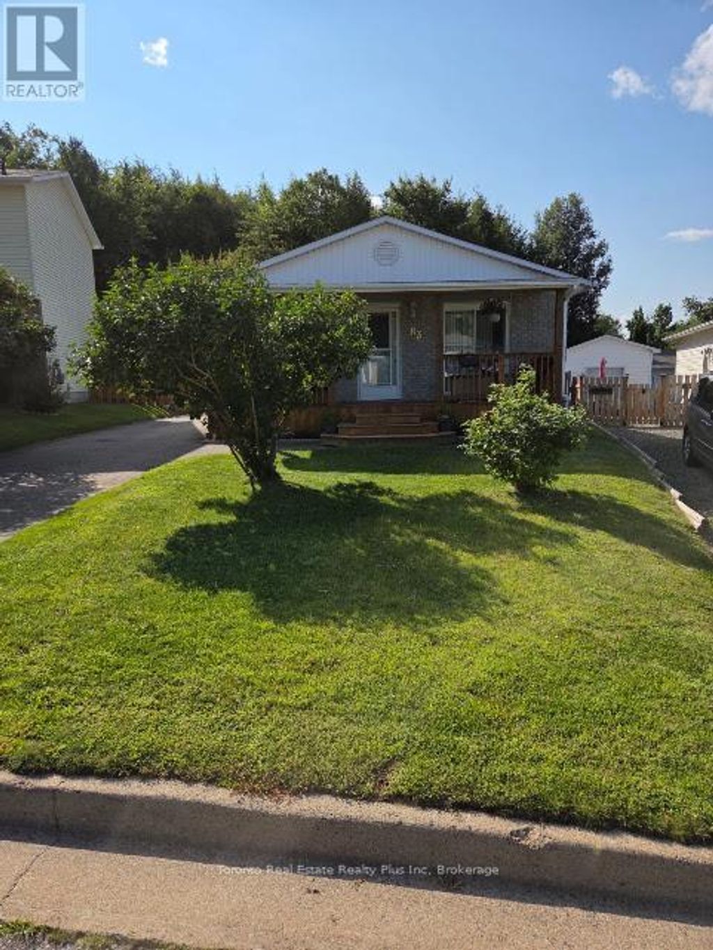 83 Laurier Road, Elliot Lake (west)