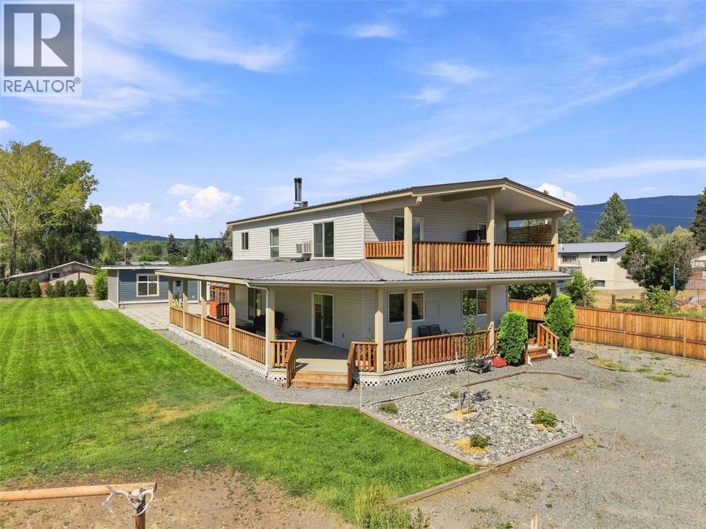 471 Woodward Avenue, Merritt