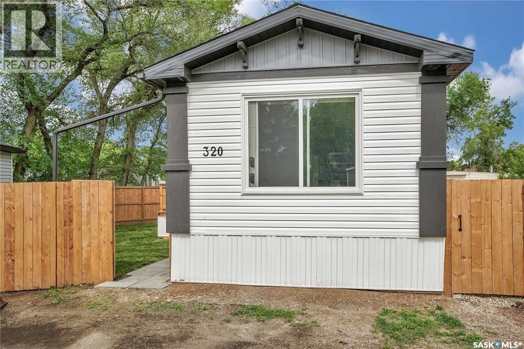 320 1524 Rayner Avenue, Saskatoon