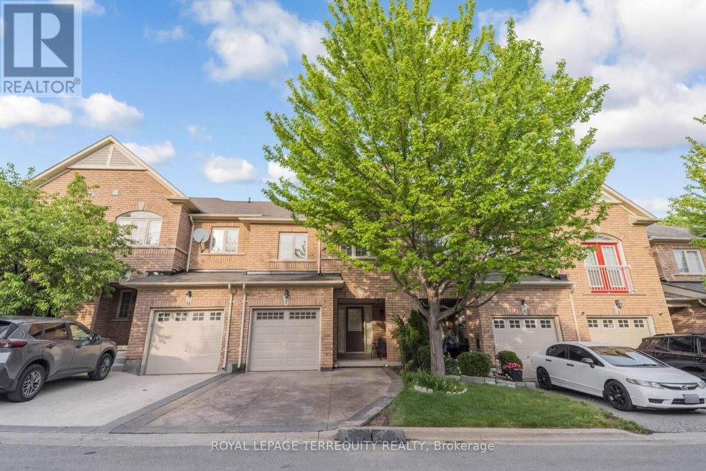 7 Bamboo Grove, Brampton (sandringham-Wellington)