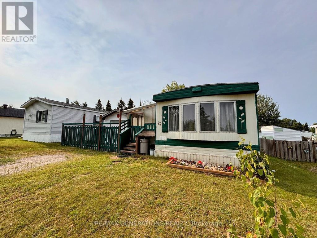 24 Jackson Crescent, Marathon