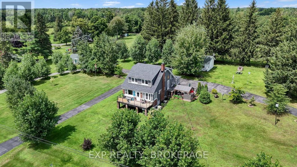 4682 County 2 Road, Front Of Leeds & Seeleys Bay