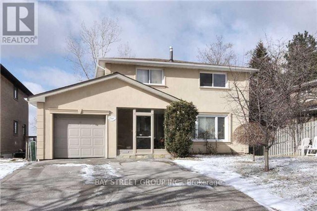 Upper - 210 Shaughnessy Boulevard, Toronto (don Valley Village)