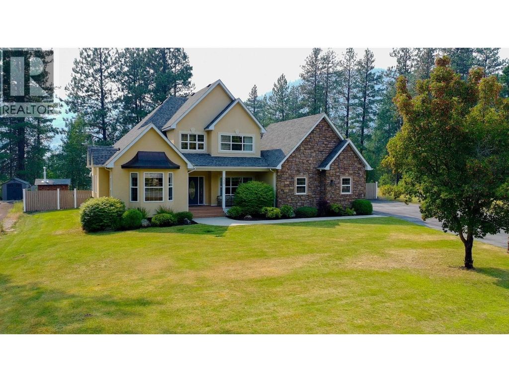 230 Prospect Drive, Grand Forks