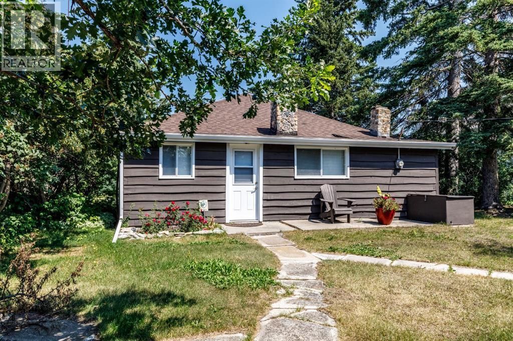 48, 40422 Range Road 10, Gull Lake