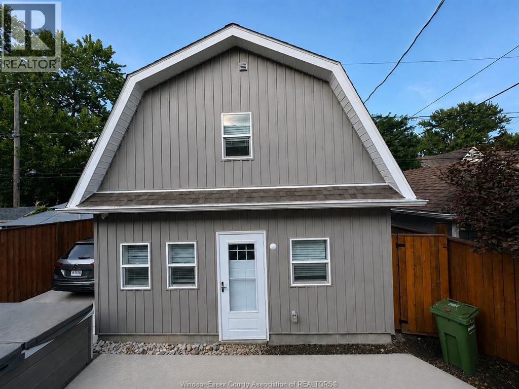 1228 Dougall - Adu, Windsor