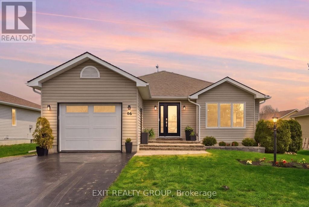 86 Sandbanks Court, Prince Edward County (wellington Ward)