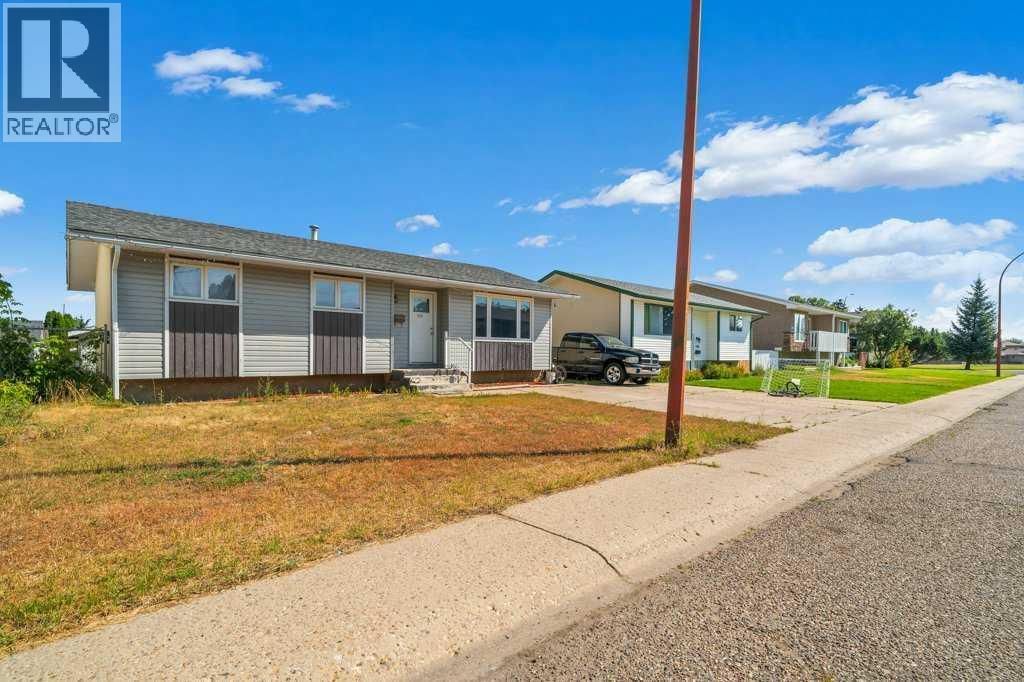 480 Hilton Crescent Ne, Medicine Hat