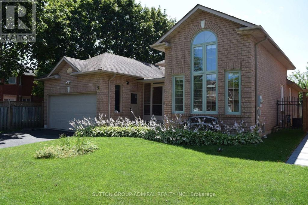 51 Daines Drive, Whitby (rolling Acres)