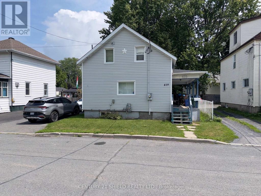 419 Bedford Street, Cornwall