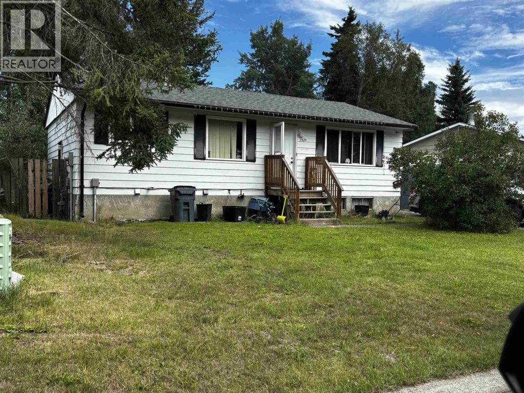 7924 Loyola Crescent, Prince George