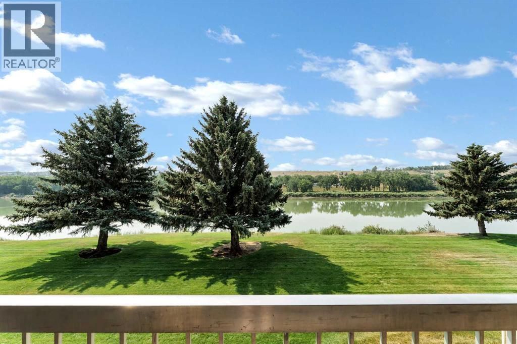 211, 1051 3 Street Nw, Medicine Hat