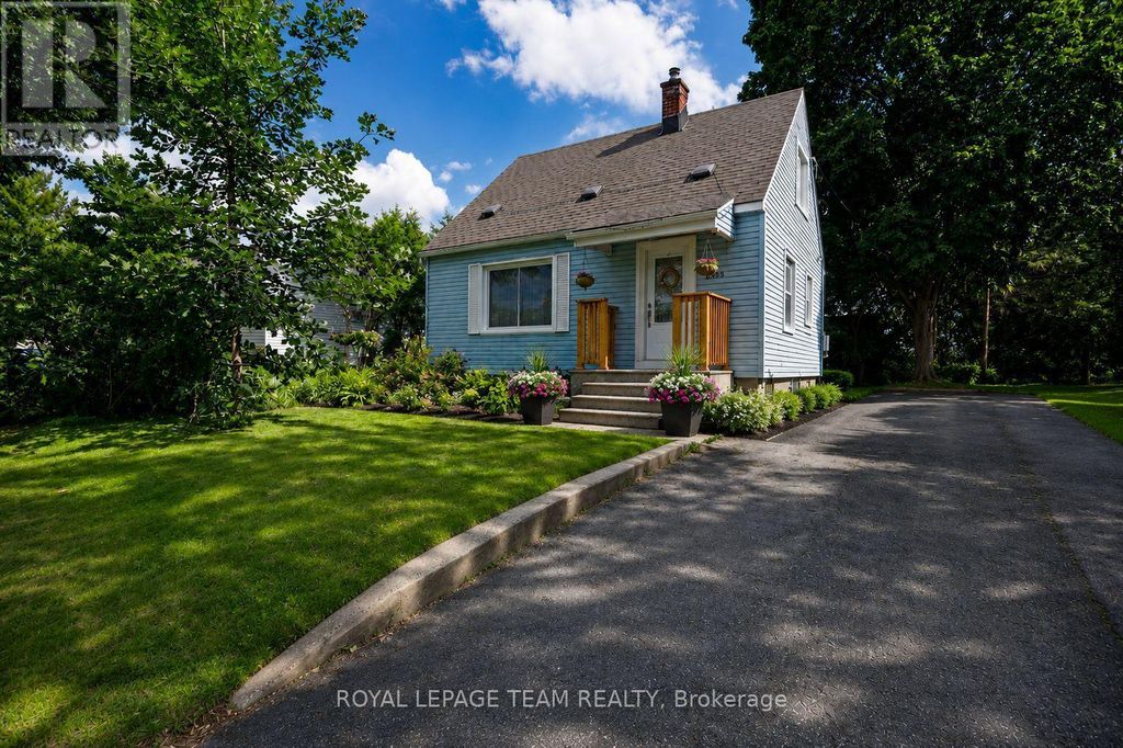 283 Anna Avenue, Ottawa
