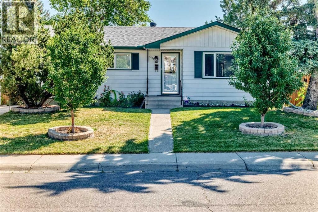 7828 10 Street Nw, Calgary