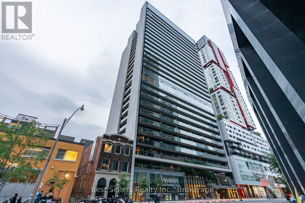1605 - 330 Richmond Street W, Toronto (waterfront Communities)