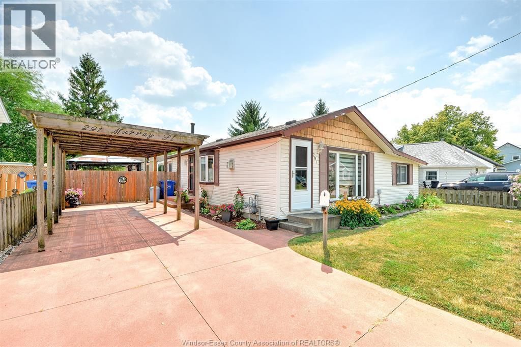 291 Murray, Amherstburg