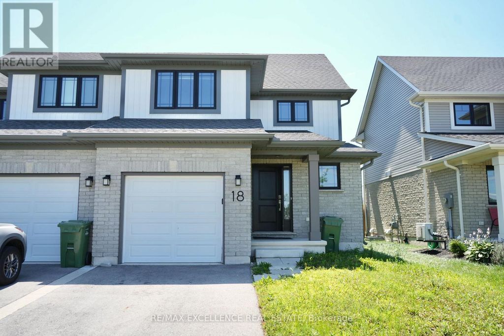 18 Weir Crescent, St. Thomas