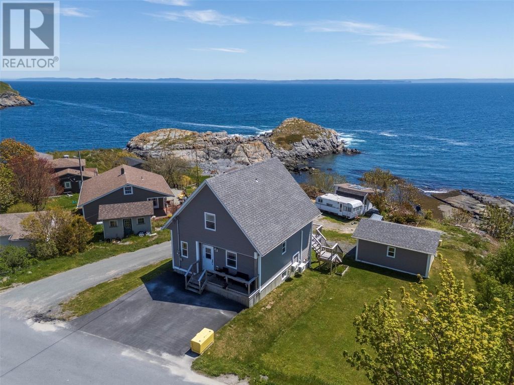 13 The Green Road, Upper Island Cove