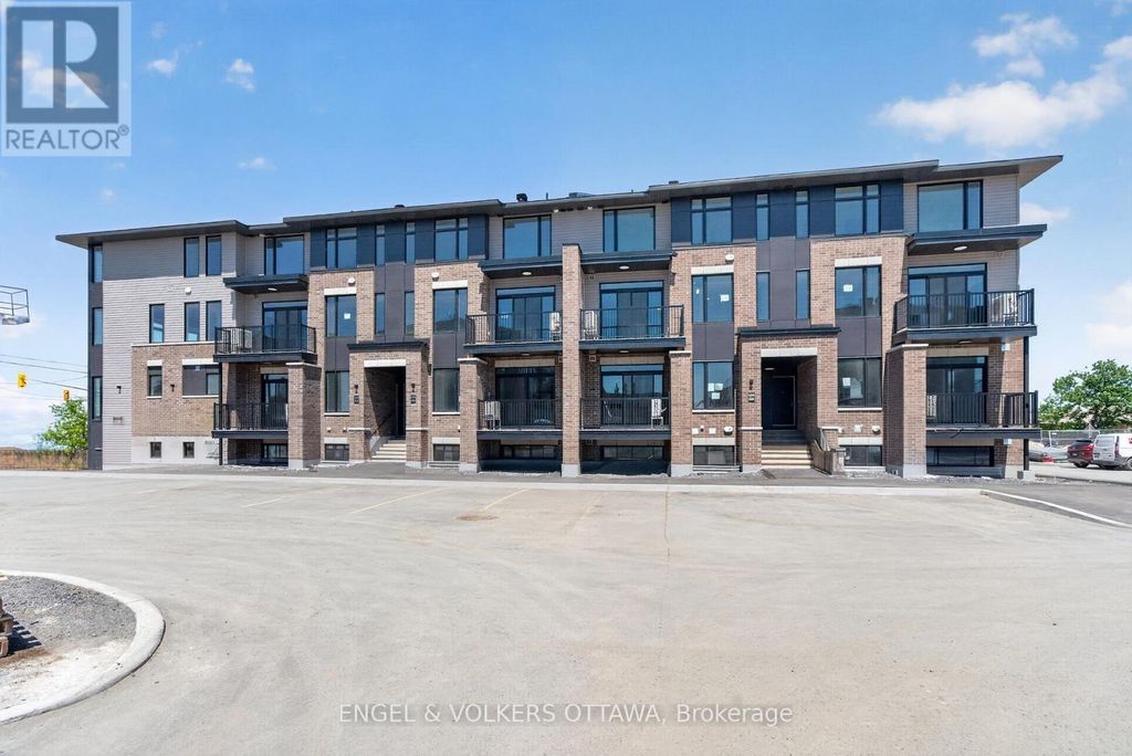 120 Stardust Private, Ottawa