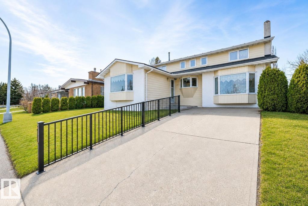 11539 40 Av Nw, Edmonton