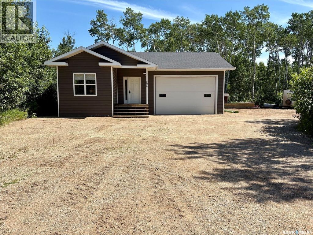 805 Potter Place, Good Spirit Lake