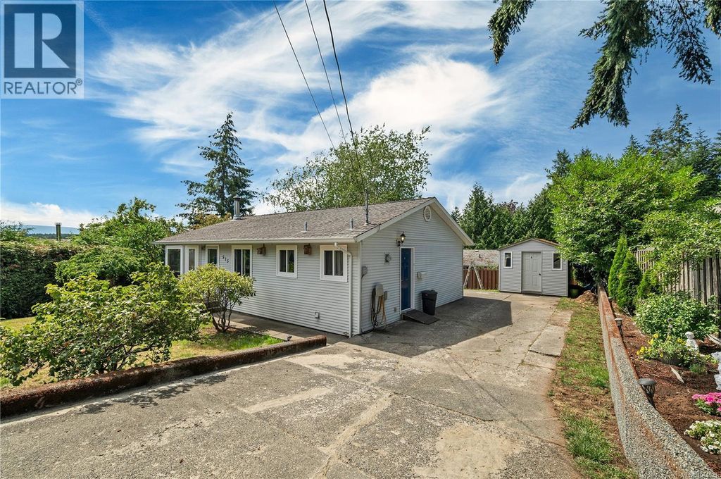 515 Oak Pl, Campbell River