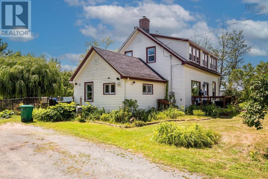 301 Town Road, Falmouth