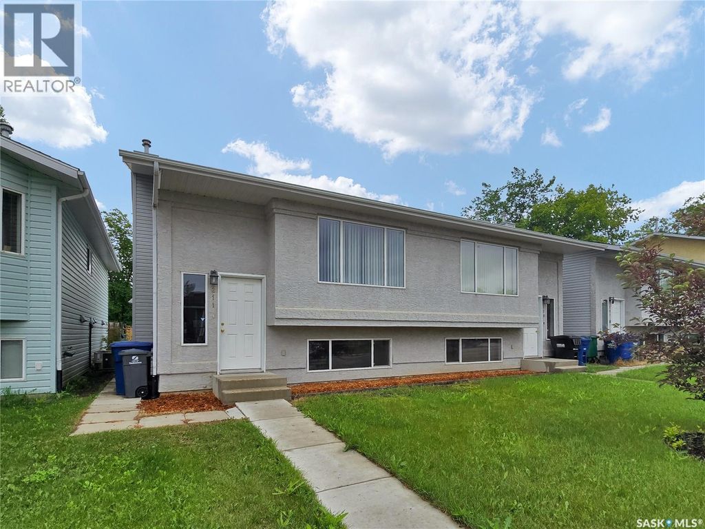 211 Hedley Street, Saskatoon