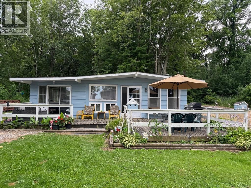 9924 Lake Road, Lambton Shores