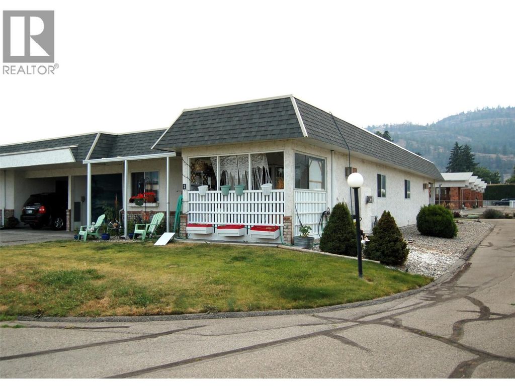 11110 Quinpool Road Unit# 2, Summerland
