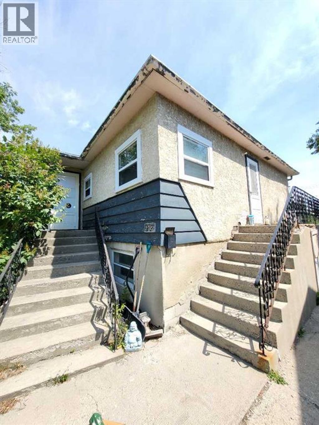 2522 17 Street Se, Calgary