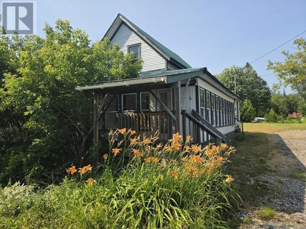 4 Tarbutt St, Bruce Mines