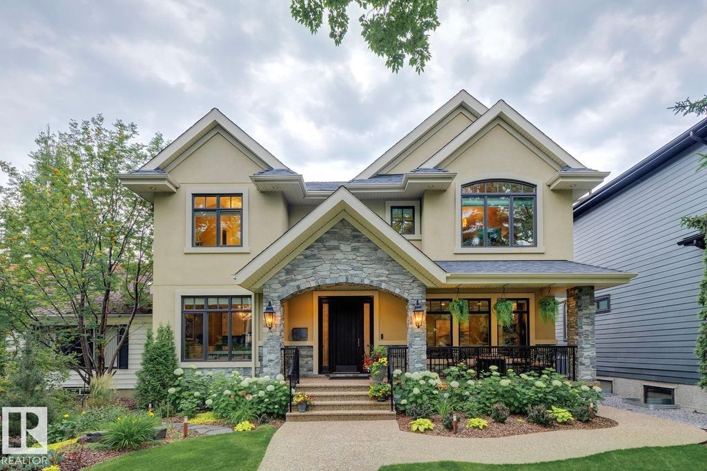 8927 117 St Nw, Edmonton