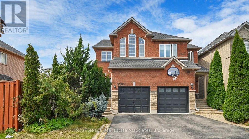 Upper - 3285 Apricot Street, Mississauga (lisgar)