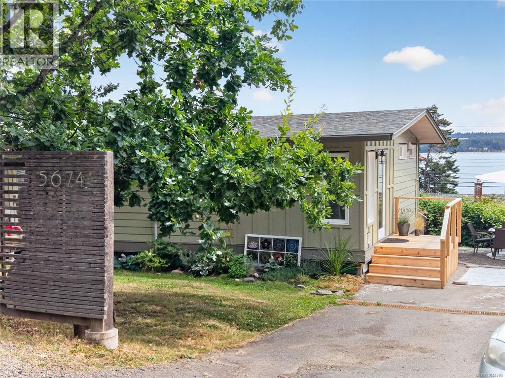 5674 Market St, Union Bay