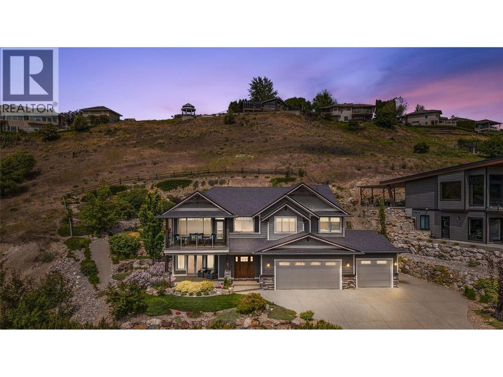 8780 Braeburn Drive, Coldstream