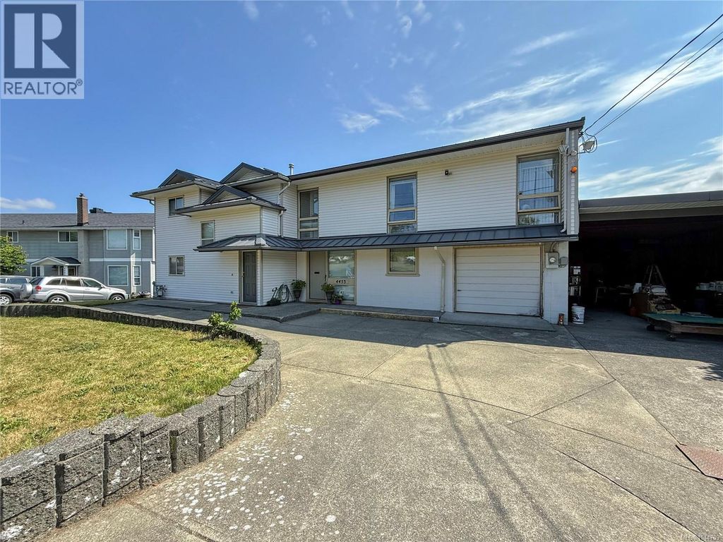 4453 Barclay Rd, Campbell River