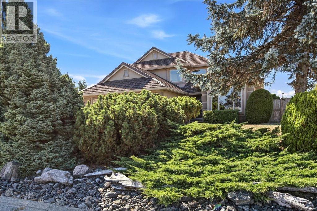 1096 Aery View Way, Parksville