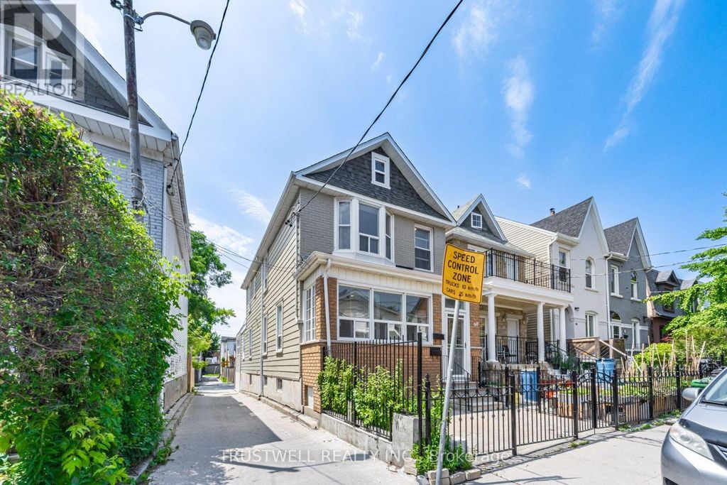 C - 90 Galt Avenue, Toronto (south Riverdale)