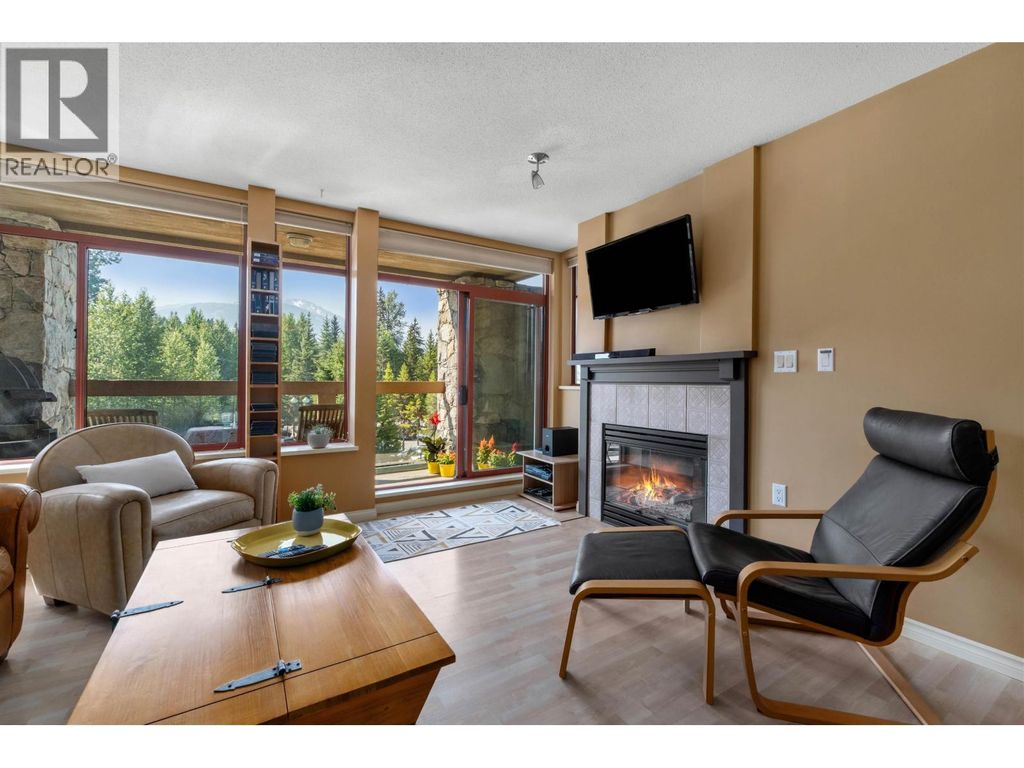 209 8080 Nicklaus North Boulevard, Whistler