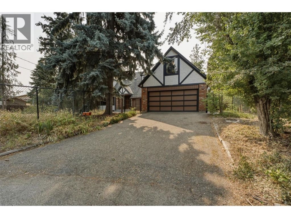 7603 De Jong Drive, Coldstream
