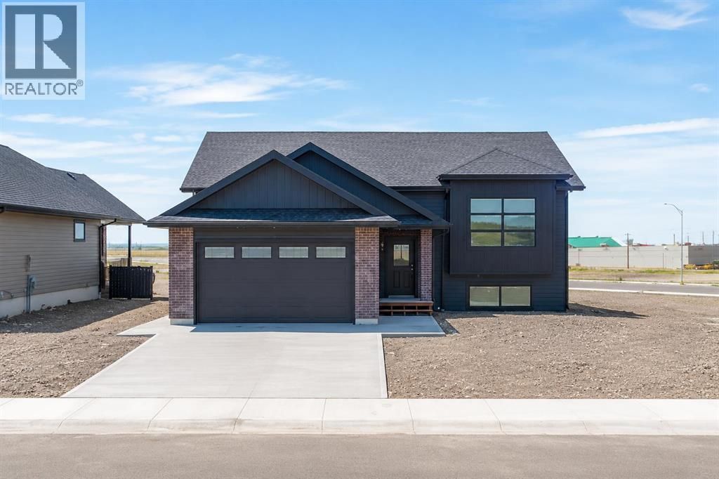 902 Willow Lane, Fort Macleod